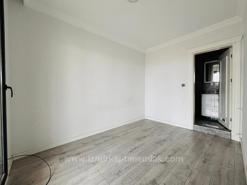 Spacious 3+1 Villa For Sale In Seferihisar Doğanbey Payamlı