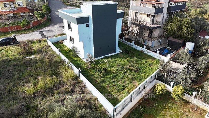 2+1 Villa With Spacious Garden For Sale In Atatürk Neighborhood, Seferihisar, İzmir