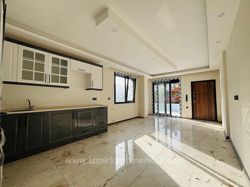 2+1 Villa With Spacious Garden For Sale In Atatürk Neighborhood, Seferihisar, İzmir