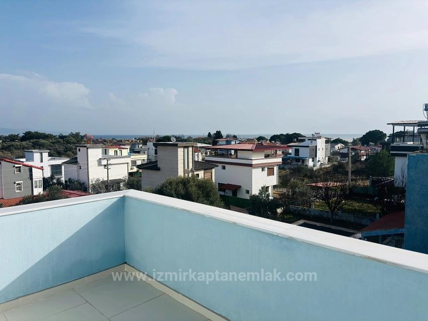 2+1 Villa With Spacious Garden For Sale In Atatürk Neighborhood, Seferihisar, İzmir