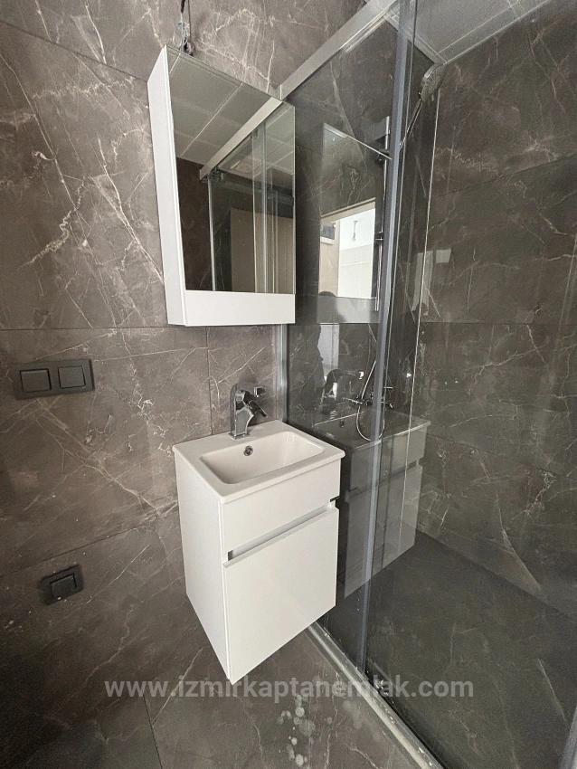 1+1 Ground Floor Apartment With Garden In Çolakibrahim, Seferihisar, İzmir