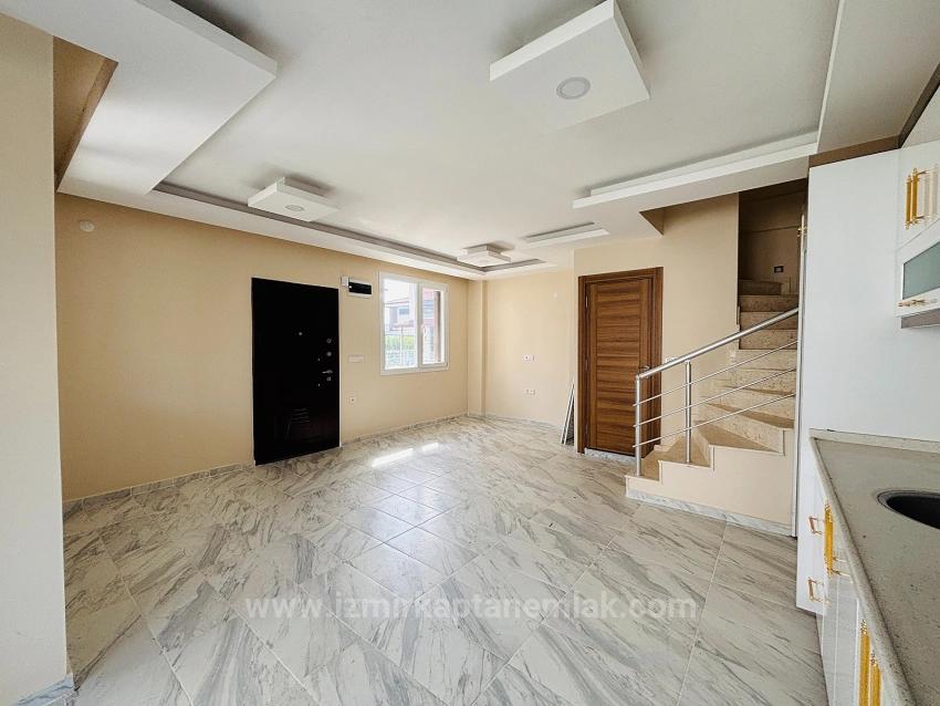  Detached 3+1 Villa For Sale In Seferihisar Cumhuriyet, Izmir