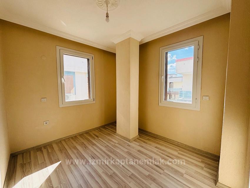  Detached 3+1 Villa For Sale In Seferihisar Cumhuriyet, Izmir