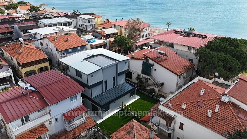 Ultra Luxury 3+1 Summer House With Smart Home System, 50M From The Sea In Ürkmez, Seferihisar, İzmir