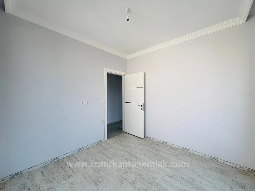 Sea View, Natural Gas Heated, 3+1 Semi-Detached Summer Villa In Akarca, Seferihisar, Izmir