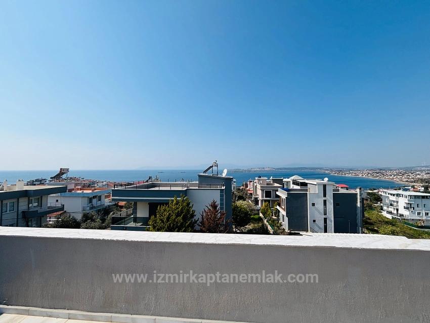 Sea View, Natural Gas Heated, 3+1 Semi-Detached Summer Villa In Akarca, Seferihisar, Izmir