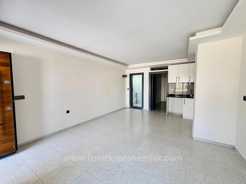 Renovated 1+1 Flat Flat For Sale In İzmir Seferihisar Payamlı District Deniz Street