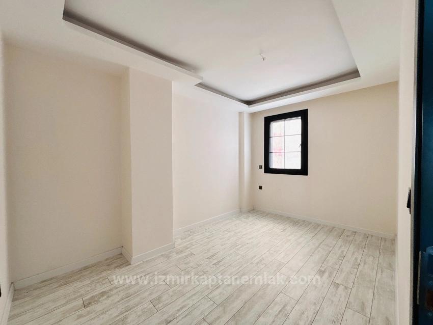 Renovated 2+1 Apartment For Sale In Deniz Street, Payamlı Neighborhood, Seferihisar, Izmir.
