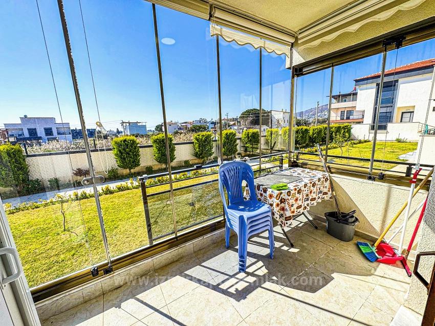 1+1 Apartment For Sale In A Complex With A Swimming Pool In Bengiler, Seferihisar, Izmir.