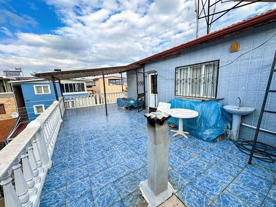 Centrally Located 4+1 Villa For Sale In Payamlı Neighborhood, Seferihisar, İzmir, Within Walking Distance To The Sea.