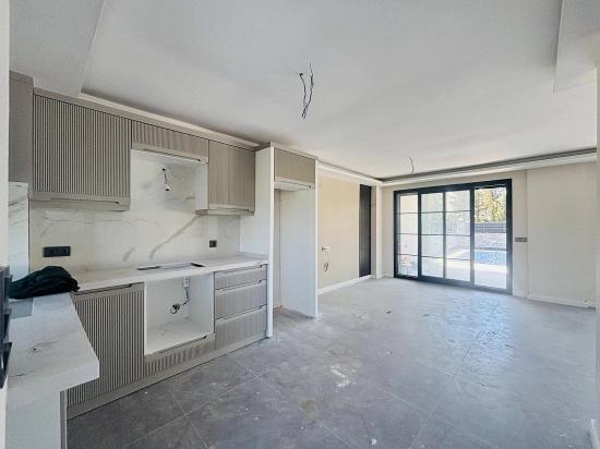 3+1 Detached Villa With Pool For Sale In Cumhuriyet Neighborhood, Seferihisar, Izmir