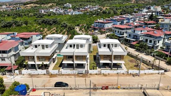 İzmir Seferihisar Mersinalanı Neighbourhood In A Poolside Complex 10 Units Of 3+1 For Sale Villas