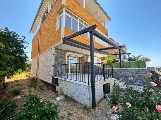 İzmir Seferihisar Bengiler neighbourhood In the spacious garden to the sea 20m 3+1 rental villa