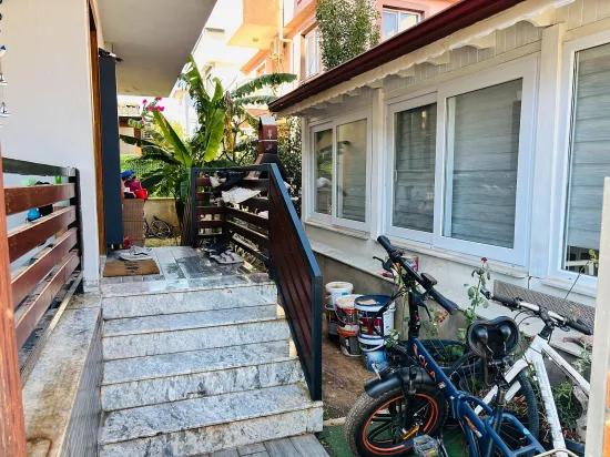 Villa 3+1 with garden, 400m to the sea, for sale In İzmir Seferihisar Payamlı Neighbourhood