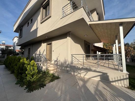 Brand New 2+1 Villa For Sale In A Beautiful Location In Seferihisar Doğanbey Payamlı