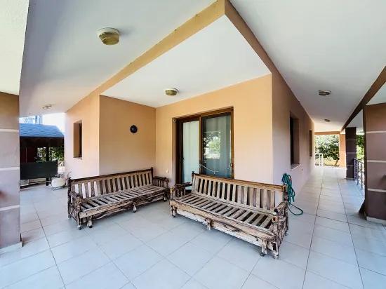 In İzmir Seferihisar Cumhuriyet neighbourhood 4+1 For Sale Detached Villa