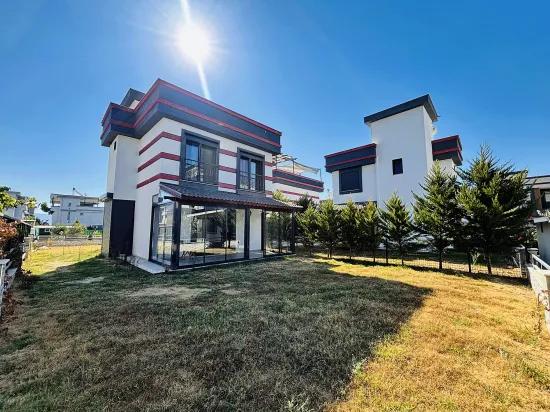 İzmir Seferihisar In Cumhuriyet Neighbourhood Shared Entrance 3+1 For Sale Detached Villa