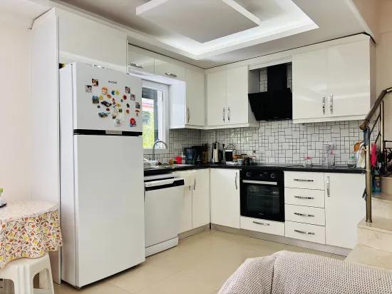 Garden 2+1 Summer Villa For Sale In Payamlı Neighbourhood, Seferihisar, İzmir