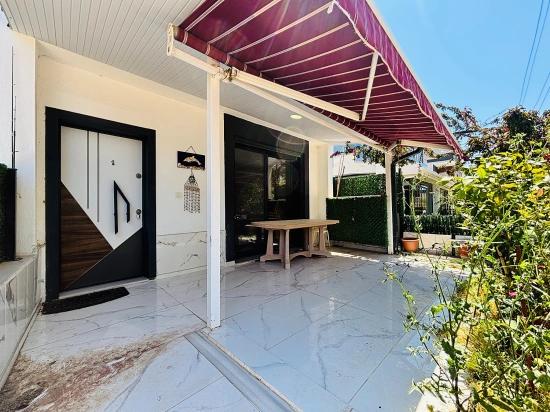 Spacious 3+1 Villa For Sale In Seferihisar Payamlı, 500 M From The Beach