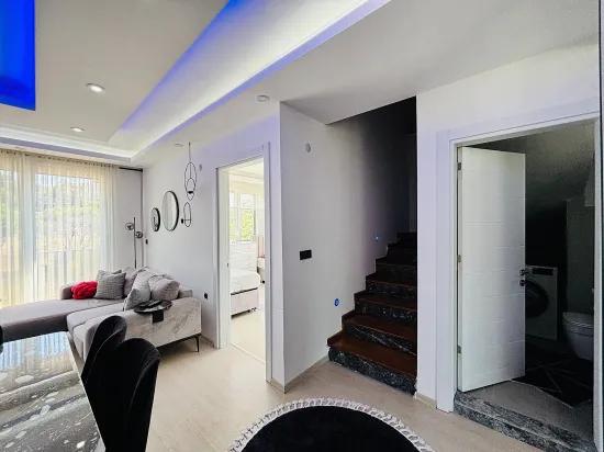 In İzmir Seferihisar Turabiye Neighbourhood Furnished 2+1 For Sale Apartment Duplex