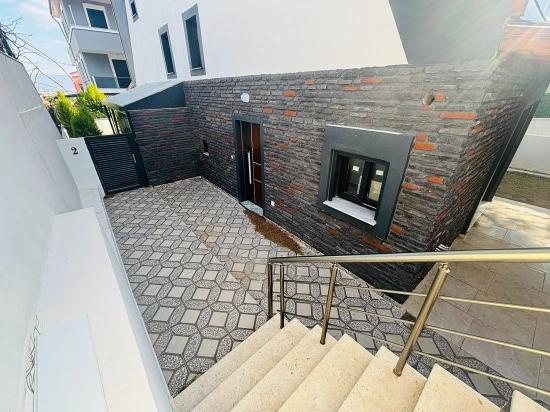 4+1 Villa For Sale With Sea View And Condominium In Seferihisar Doğanbey