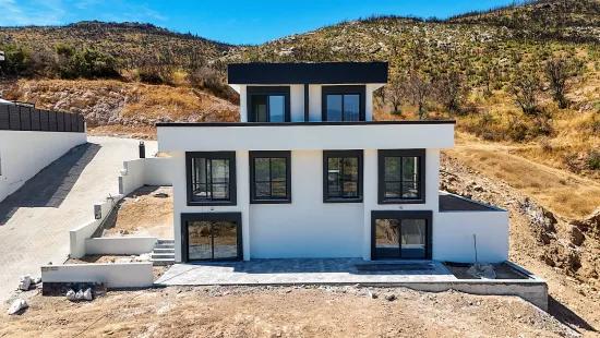 2+1 Sea View Villa for sale In İzmir Seferihisar Atatürk neighbourhood