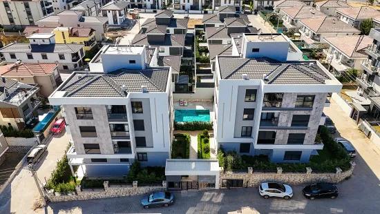 İzmir Seferihisar pool In the site Inside for sale 3+1 apartment.