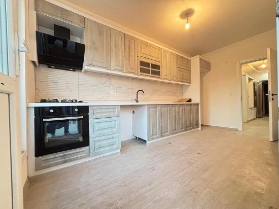 Separate Kitchen 130 M² 3+1 Apartment With Elevator For Sale In Seferihisar Ürkmez