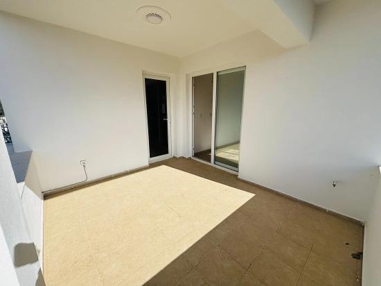 2+1 Apartment For Sale In Seferihisar Ürkmez With Separate Kitchen And Garden, No Expenses