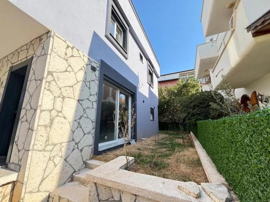 Detached, Spacious 3+1 Villa For Sale In Seferihisar Payamlı Center