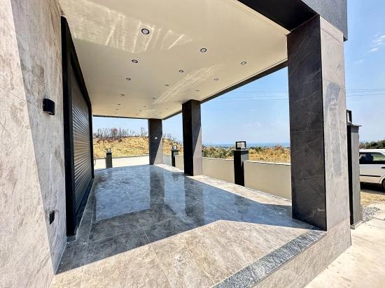 Independent, Quality New 4+1 Villa For Sale Within 287M2 In Seferihisar Doğanbey