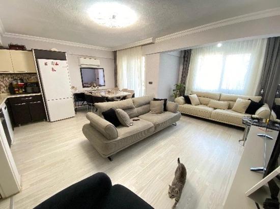 2+1 Apartment For Sale In Seferihisar Ürkmez Bengiler, Convenient 2Nd Floor, Clean
