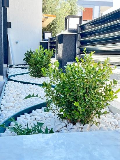 210M2 Independent Luxury Garden 3+1 Villa For Sale In Seferihisar Doğanbey