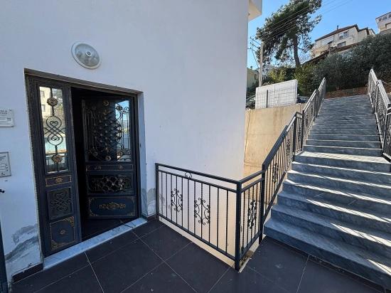 3+1 Sea View Apartment In Fevzi Çakmak, Menderes, Izmir