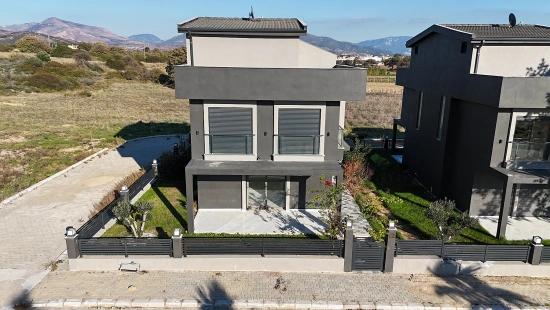 3+1 Triplex Villa With Separate Title Deed, Right On The Seafront In Atatürk Neighborhood, Seferihisar, İzmir