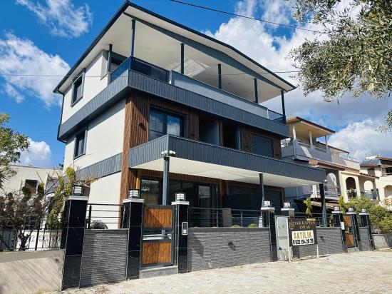 Ultra Luxury 3+1 Summer House With Smart Home System, 50M From The Sea In Ürkmez, Seferihisar, İzmir