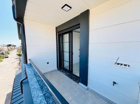 Renovated 1+1 Flat For Sale In İzmir Seferihisar Payamlı District Deniz Street
