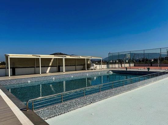 1+1 Apartment For Sale In A Complex With A Swimming Pool In Bengiler, Seferihisar, Izmir.