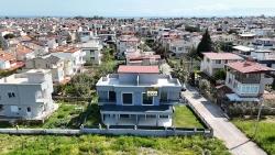 3+1 Villa With Spacious Garden For Sale In Cumhuriyet Neighborhood, Seferihisar, Izmir