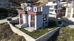 3+1 Villa For Sale With Sea View And Garden In Doğanbey Atatürk Neighborhood