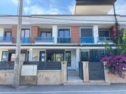 Spacious 3+1 Villa For Sale In Seferihisar Doğanbey Center