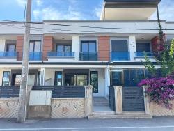 Spacious 3+1 Villa For Sale In Seferihisar Doğanbey Center