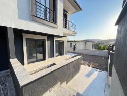 2+1 Villa For Sale In Seferihisar Payamlı With Garden, Zero Construction And Occupancy Permit