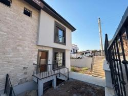 2+1 Villa With Detached Entrance And Garden For Sale In Seferihisar Payamlı