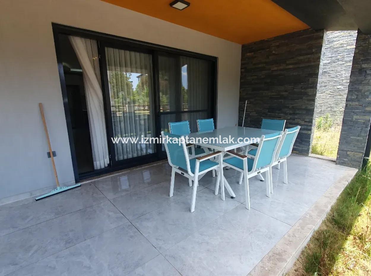 Triplex Cottage For Sale In A Complex With 3 1 Pool In Izmir, Seferihýsar,Payamli