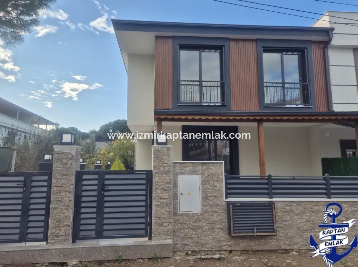 İzmir Seferihisar Payamli Mah.de 3 1 Summer House For Sale Near The Sea