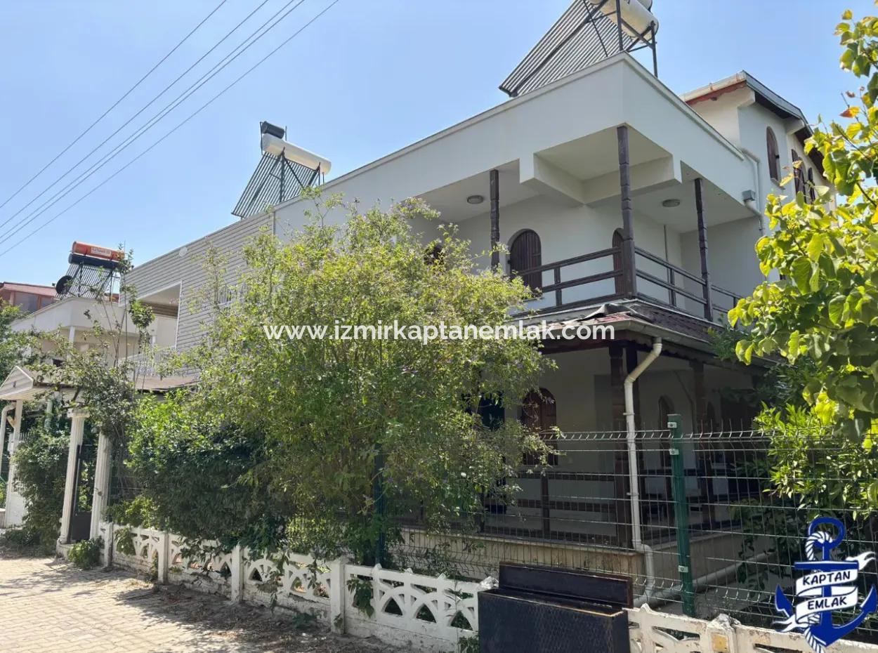 4 1 Villa For Sale With Pool And Garden In The Most Popular Place Of Ürkmez
