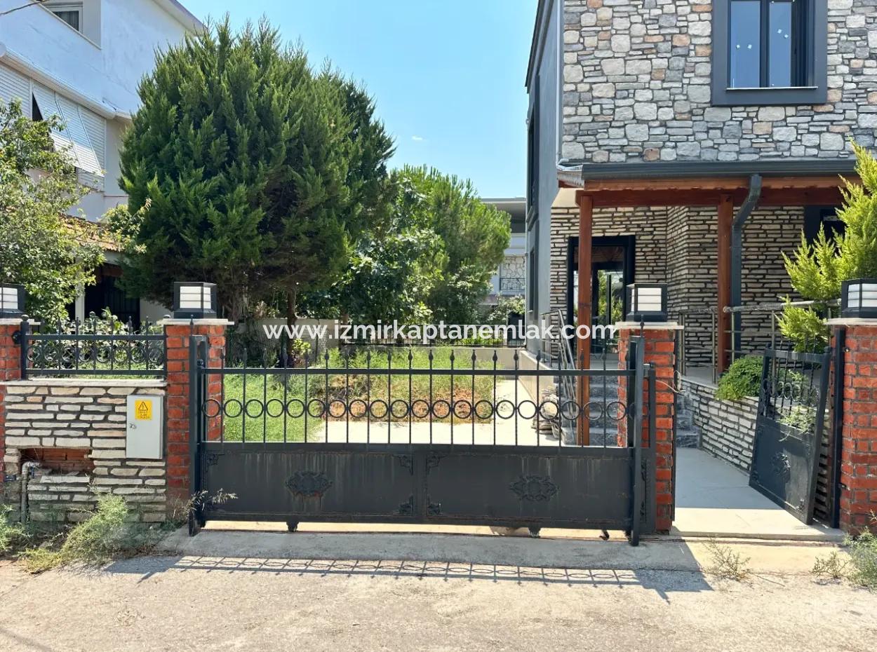 3 1 Villa For Sale With Garden 500M To The Beach In Doğanbey Center