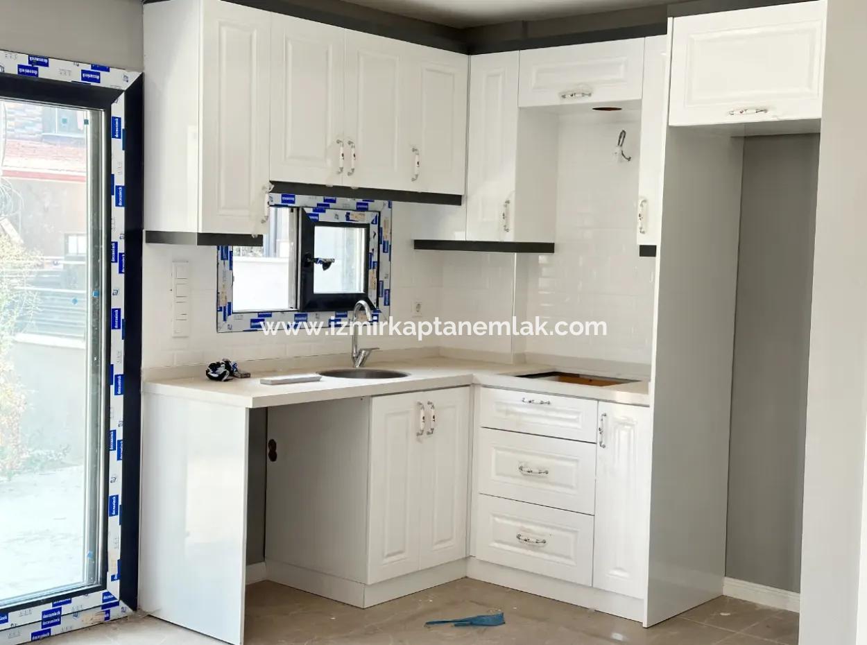 3 1 Villa For Sale With New Garden In The Center Of Doğanbey