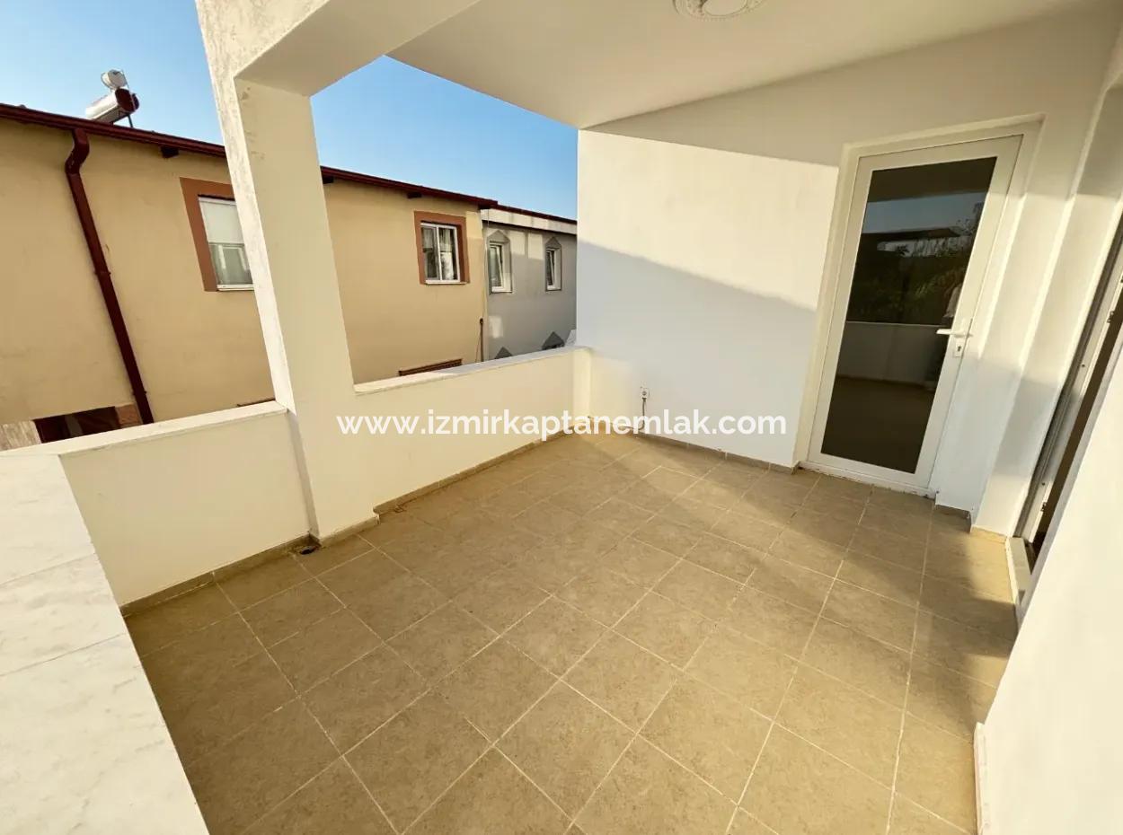 Separate Kitchen And Garden Inexpensive 2 1 Flat For Sale In Ürkmez